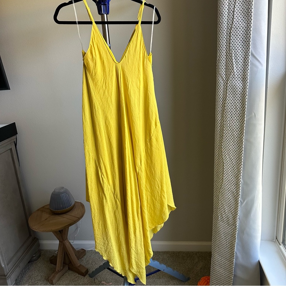 Mll Gabrielle Handkerchief Dress Slip On Yellow  M